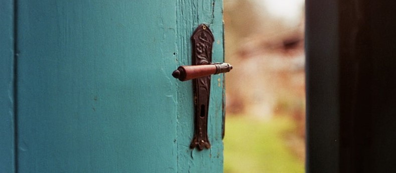 open door (2)